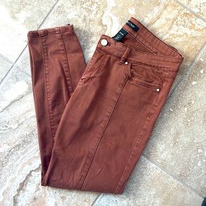 🧡❤️ White House | Black Market Skimmer Pants